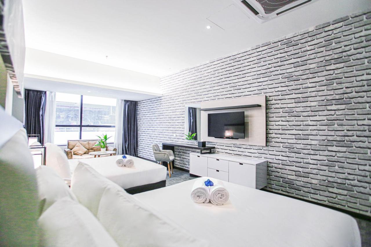 Fives Hotel Dnp Johor Bahru Exterior foto