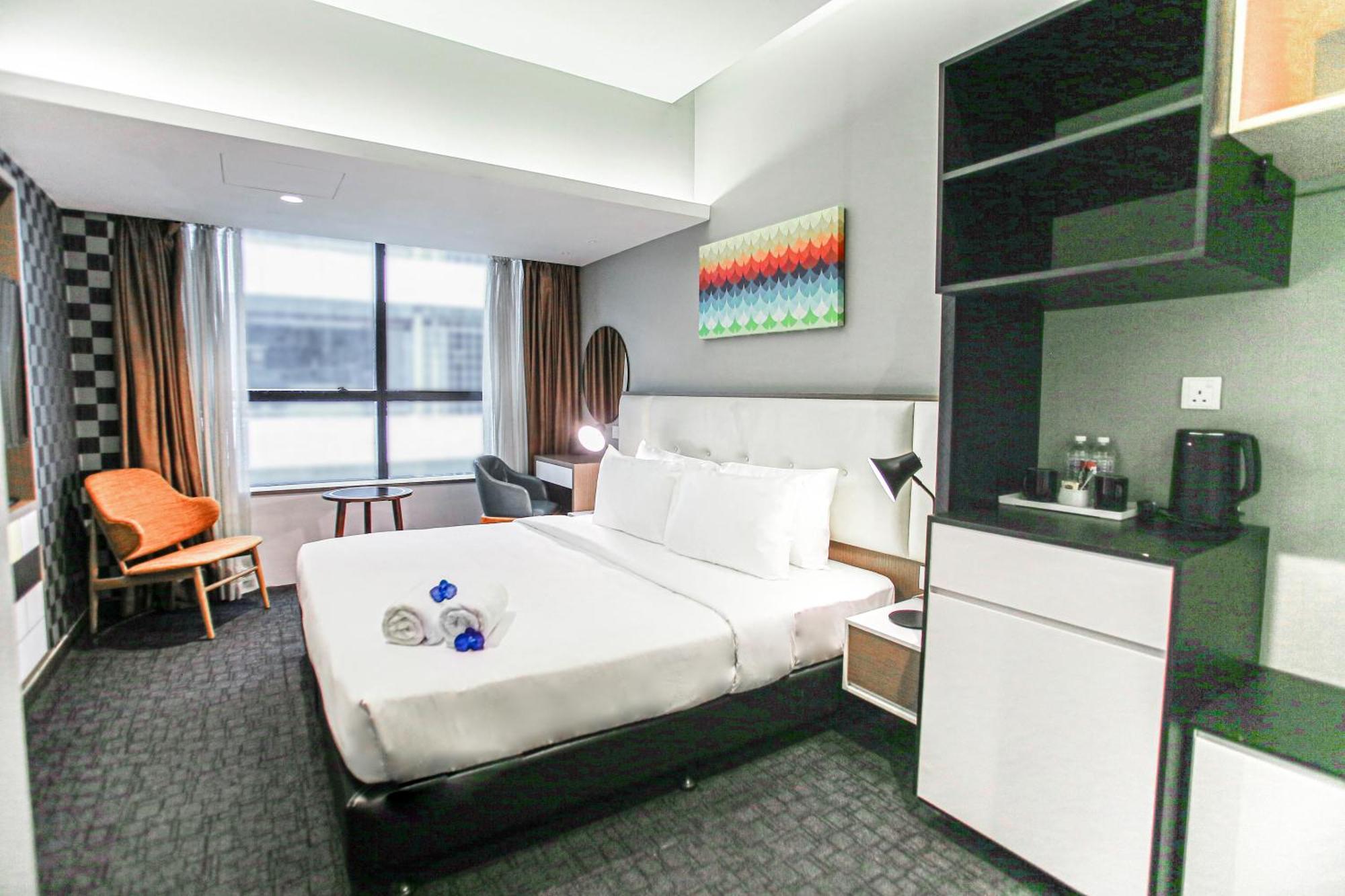 Fives Hotel Dnp Johor Bahru Exterior foto